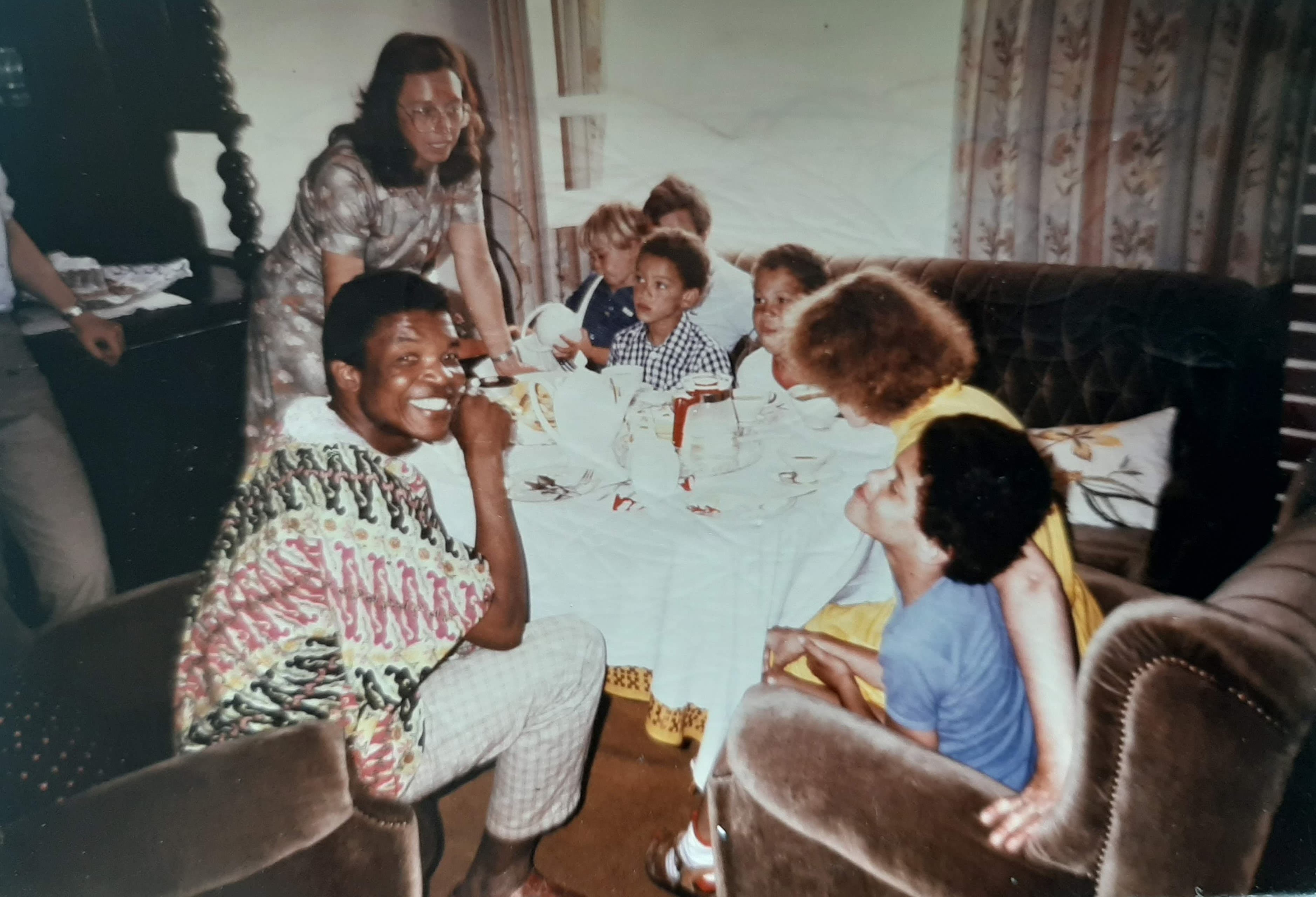 Joseph Boyd Bortey bei Kuhns 1983-Fragezeichen Unbekannt Joe Magret aus Portugal Unbekannt Simon Daniel Mark Dagmar Joseph.jpg